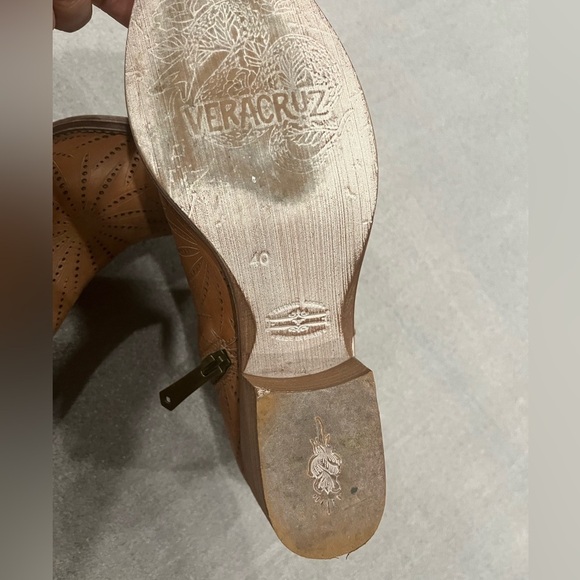[40/US9]Veracruz Anthropologie Stylish Cutout Tan Leather Ankle Boots EUC - Picture 4 of 6